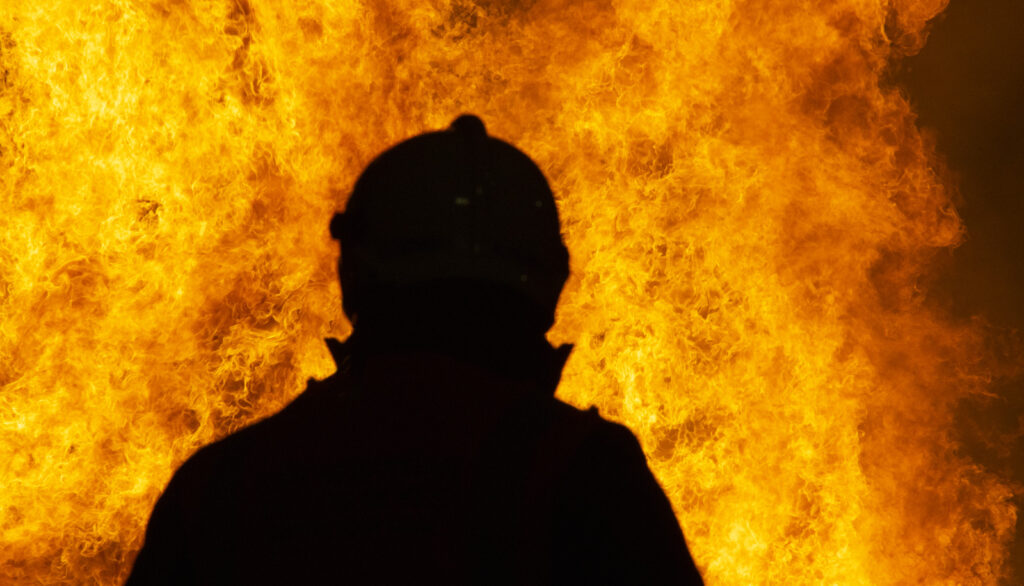 UGT presenta una guía de Prevención de Riesgos laborales para bomberos y bomberas forestales