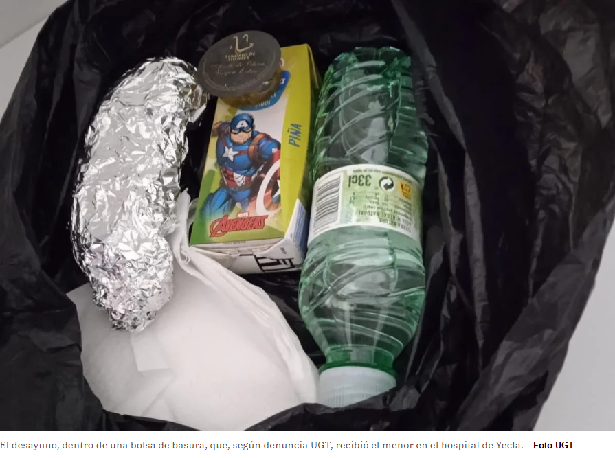 UGT denuncia que un niño ingresado en el hospital de Yecla recibió como desayuno un bocadillo «del día anterior» dentro de una bolsa de basura