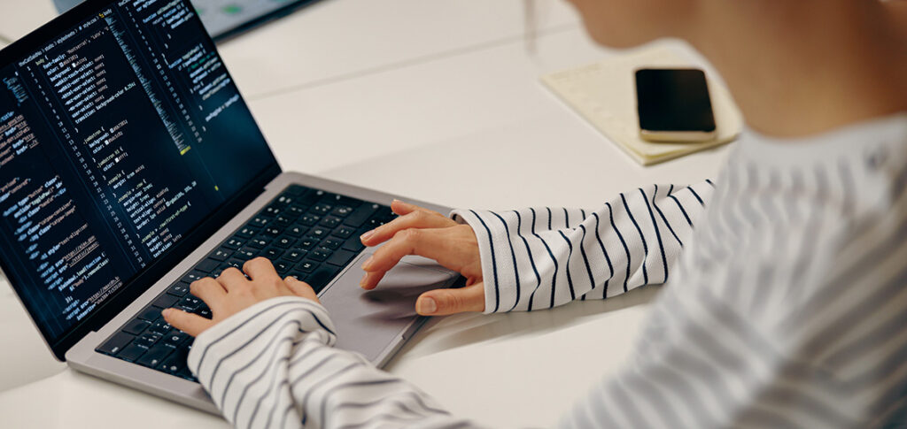 La IA crea una nueva brecha digital que urge cerrar con nuevos derechos sociales y laborales